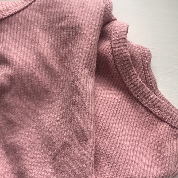 Crop top and biker shorts set - Picture 5 of 5